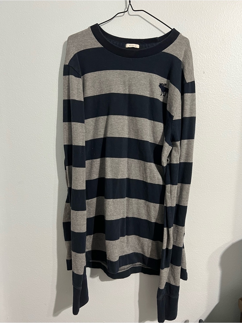 Abercrombie and Fitch Striped muscle Long-Sleeve